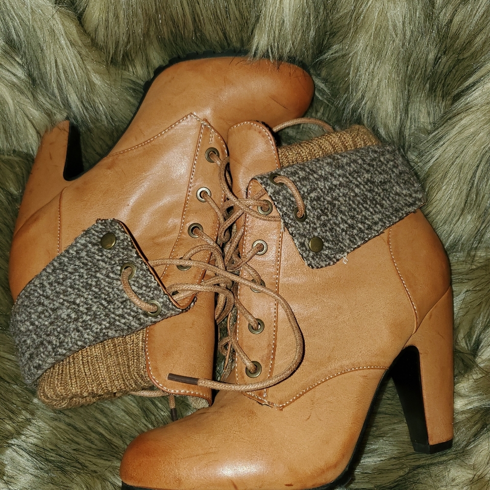 Booties - Picture 3 of 4